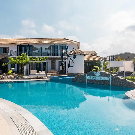 Mirage Arillas Honeymoon Apartmán